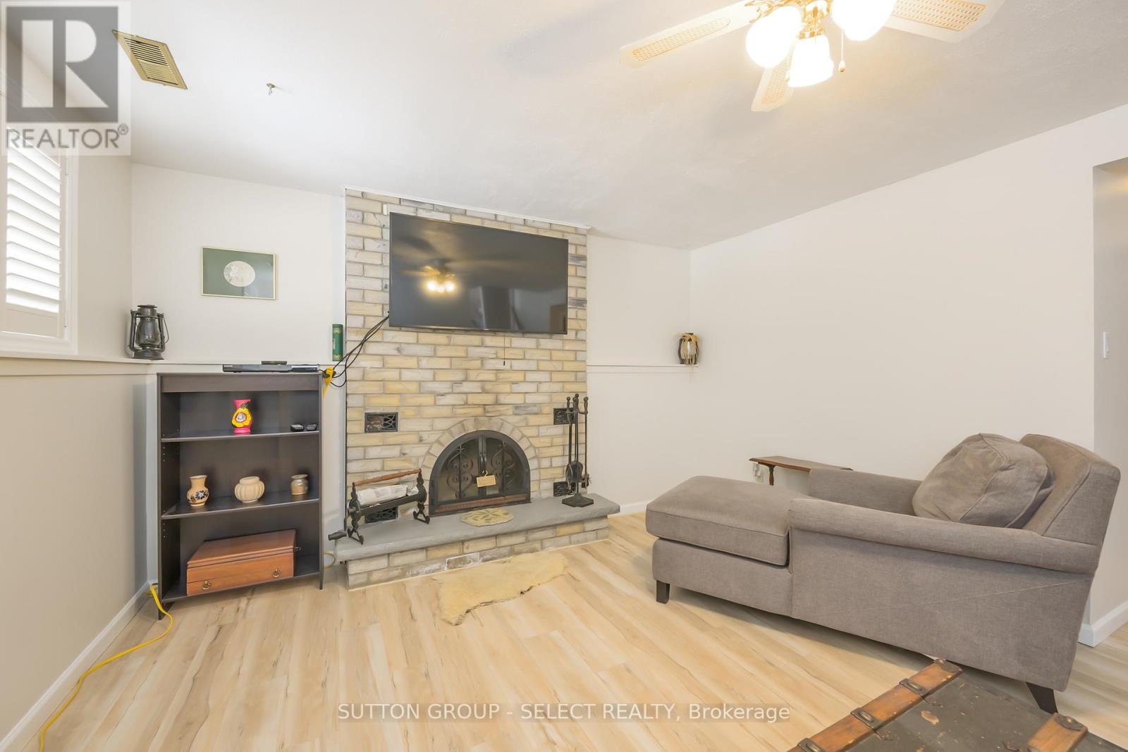 99 Inverary Crescent, London North, Ontario  N6G 3L7 - Photo 24 - X12195302