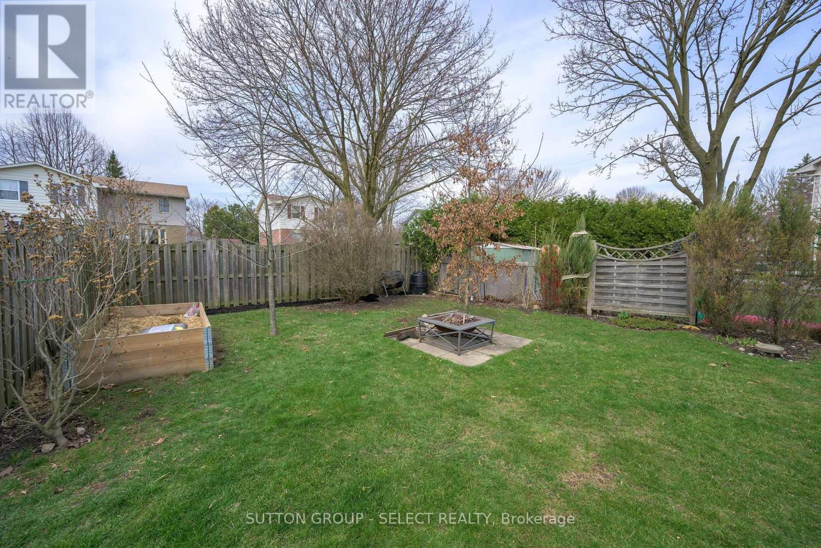 99 Inverary Crescent, London North, Ontario  N6G 3L7 - Photo 40 - X12195302