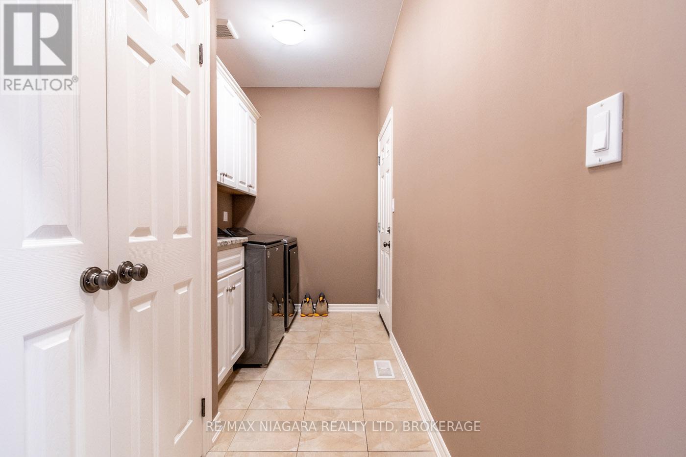 23 Goring Way, Niagara-On-The-Lake (St. Davids), Ontario  L0S 1J1 - Photo 18 - X12148419
