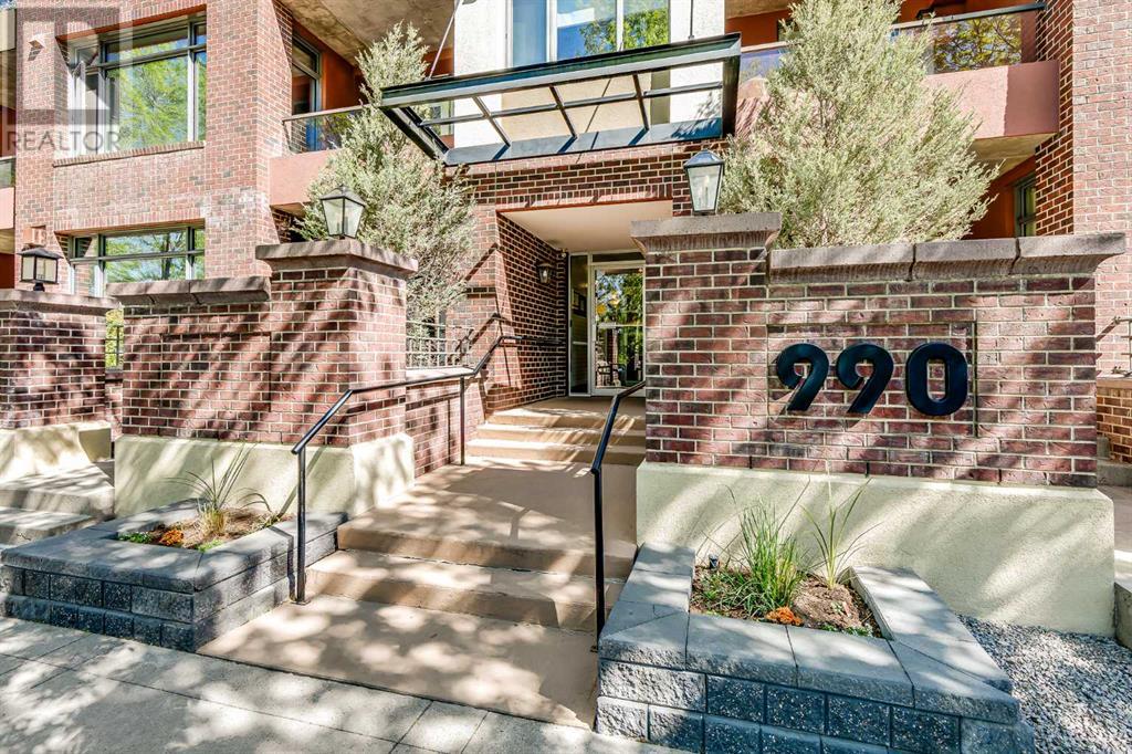 Property at 106, 990 Centre Avenue NE image 2
