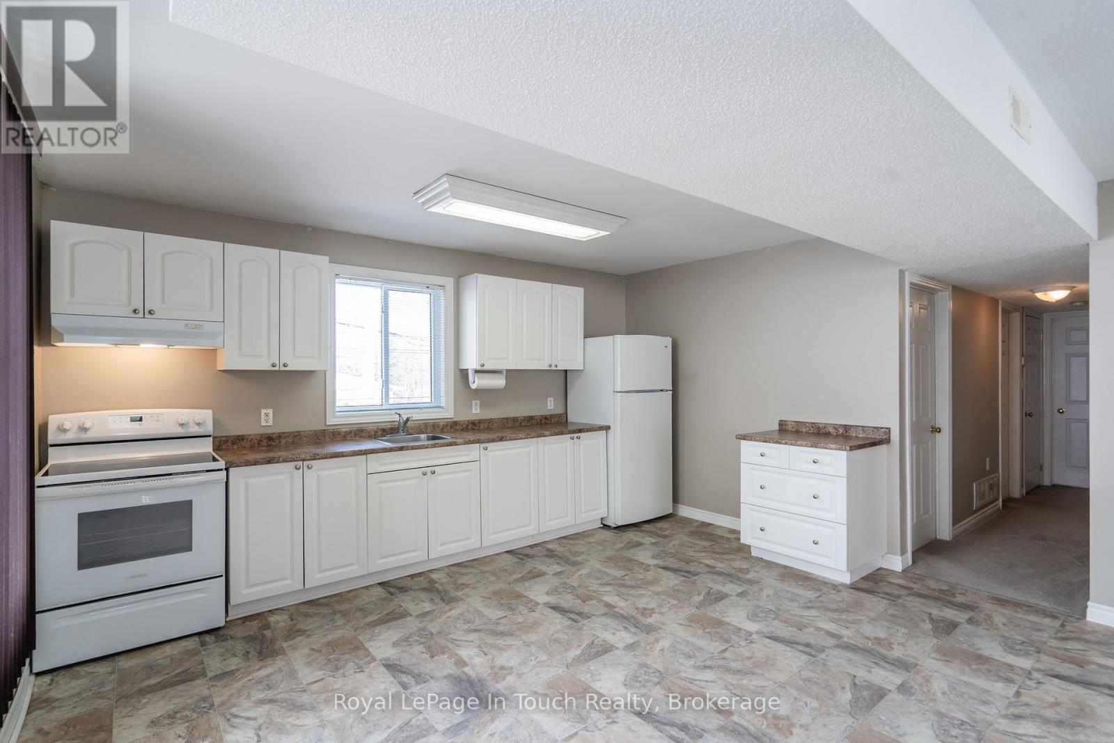 679 Montreal Street, Midland, Ontario  L4R 1G5 - Photo 11 - S12028300