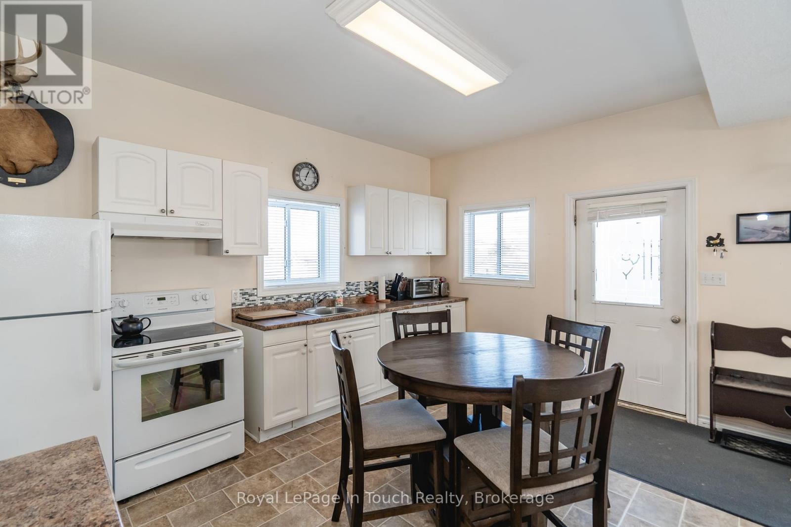 679 Montreal Street, Midland, Ontario  L4R 1G5 - Photo 24 - S12028300