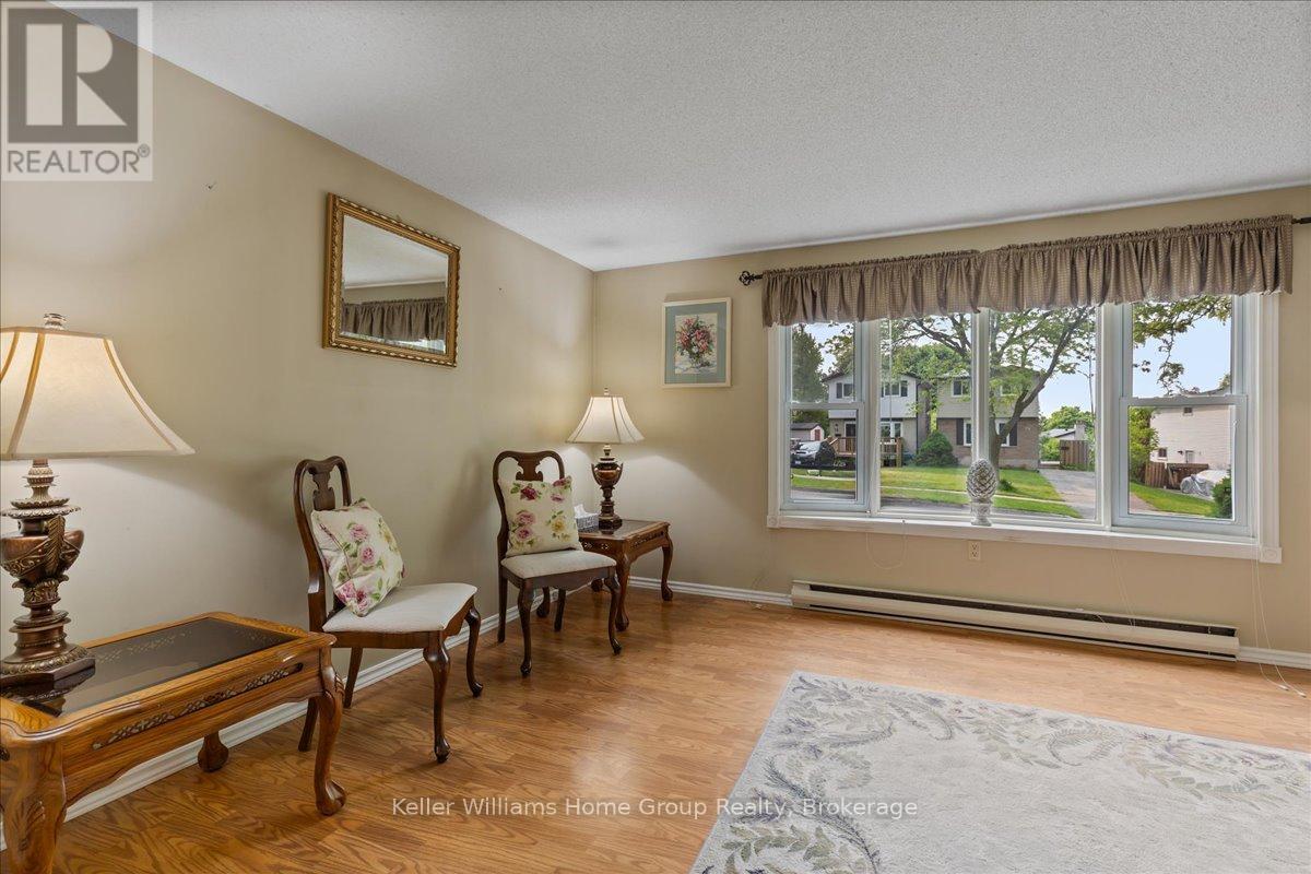 76 Upton Crescent, Guelph, Ontario  N1E 6P5 - Photo 3 - X12194739