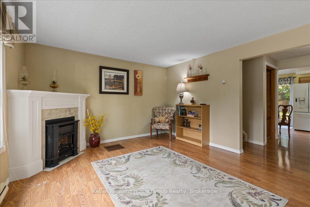 76 Upton Crescent, Guelph, Ontario  N1E 6P5 - Photo 5 - X12194739