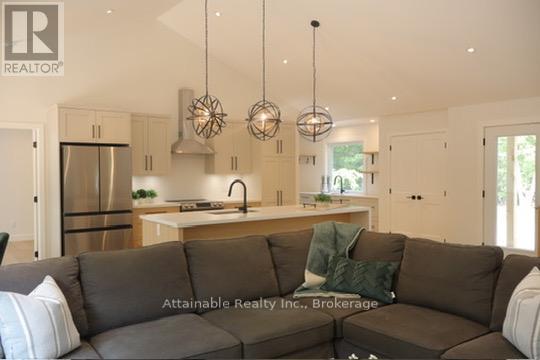 24 Collins Court, Huntsville, Ontario  P0B 1M0 - Photo 38 - X12194781