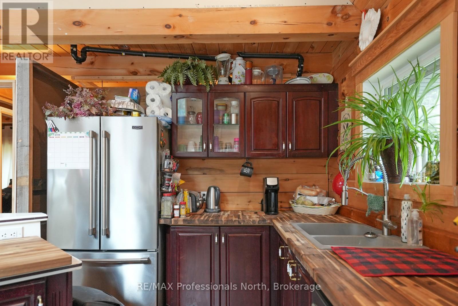 1392 Carroll Road, Dysart Et Al, Ontario  K0M 1S0 - Photo 12 - X12195067