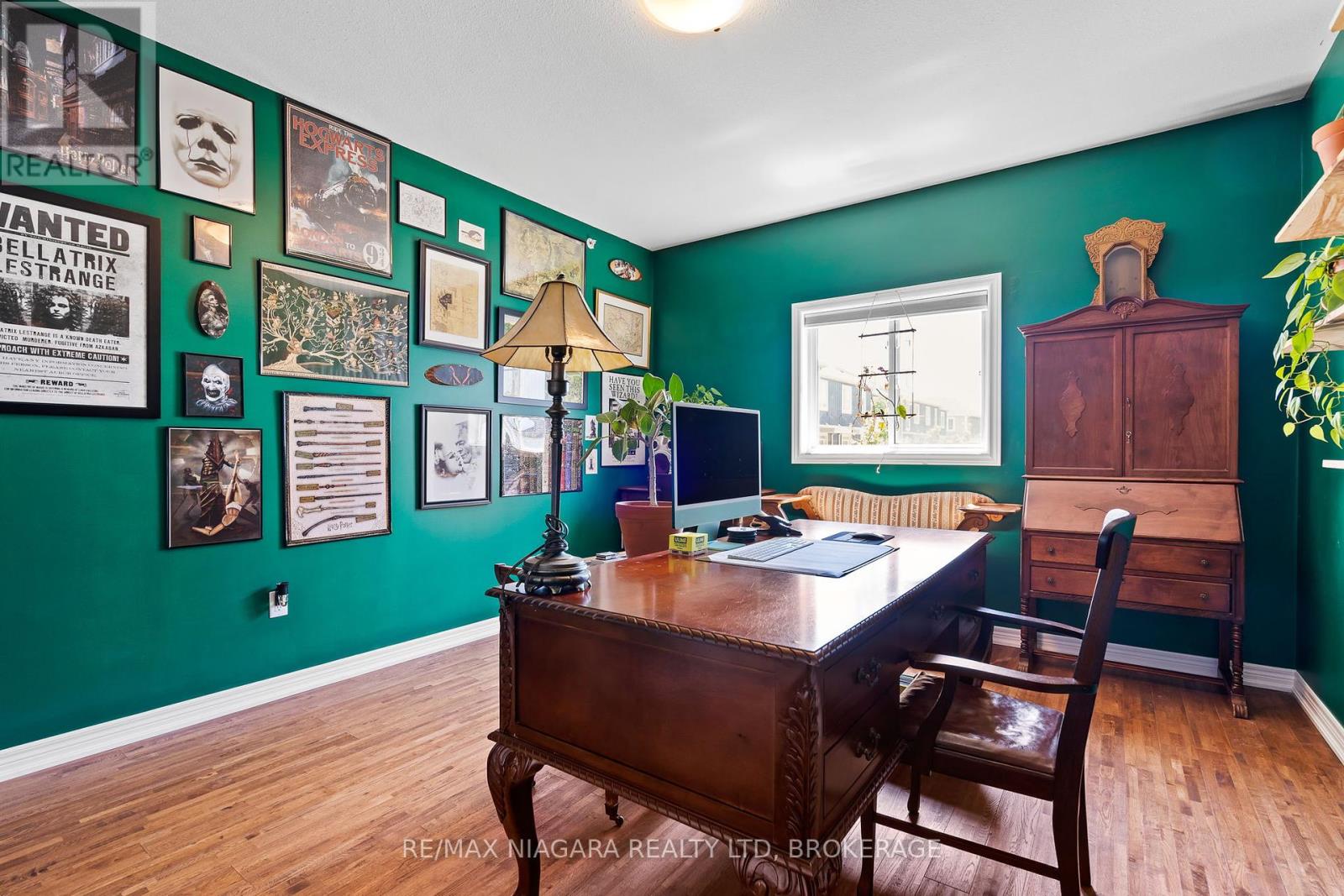 10 Corbin Street, St. Catharines, Ontario  L2P 0C3 - Photo 19 - X12195286