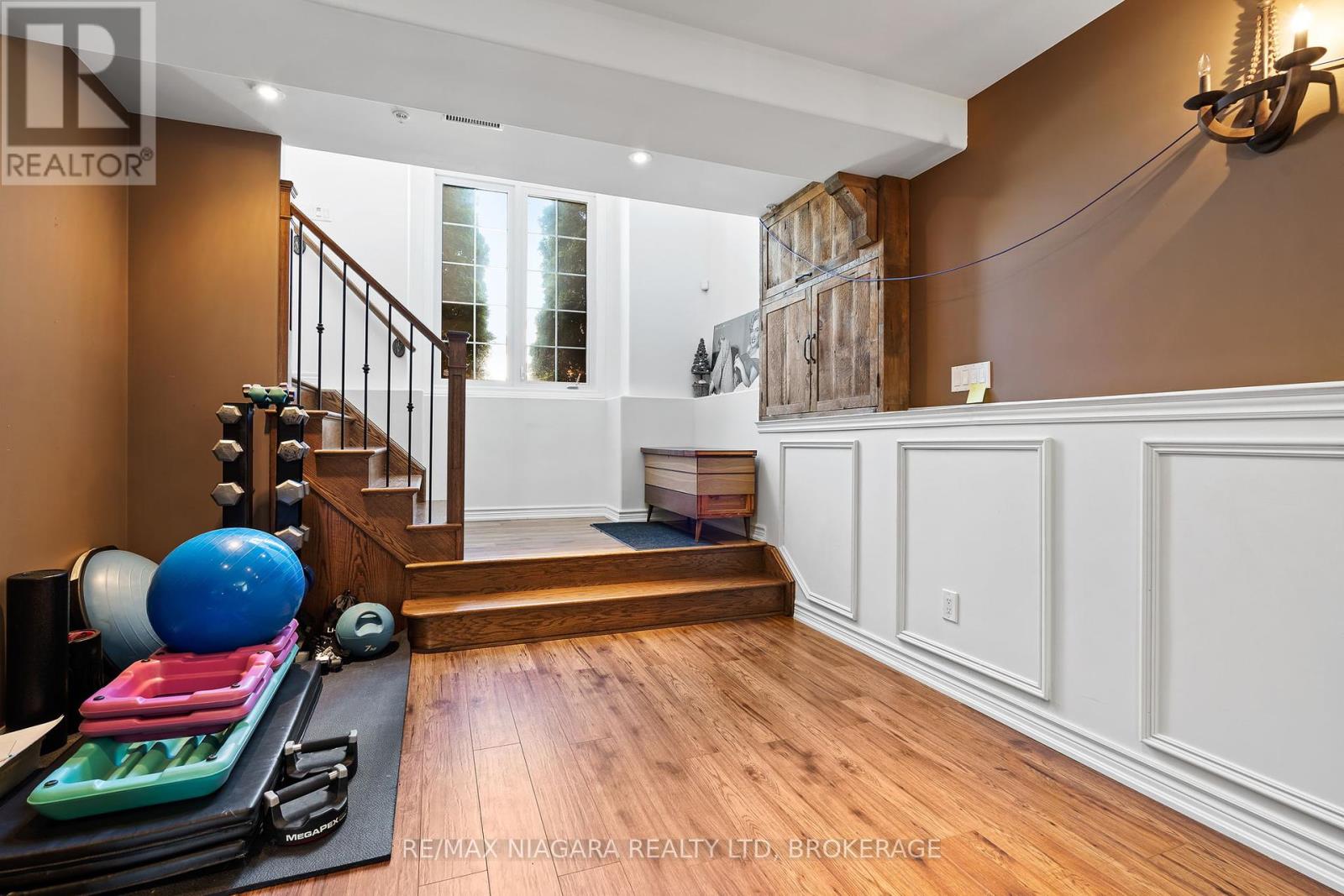 10 Corbin Street, St. Catharines, Ontario  L2P 0C3 - Photo 31 - X12195286