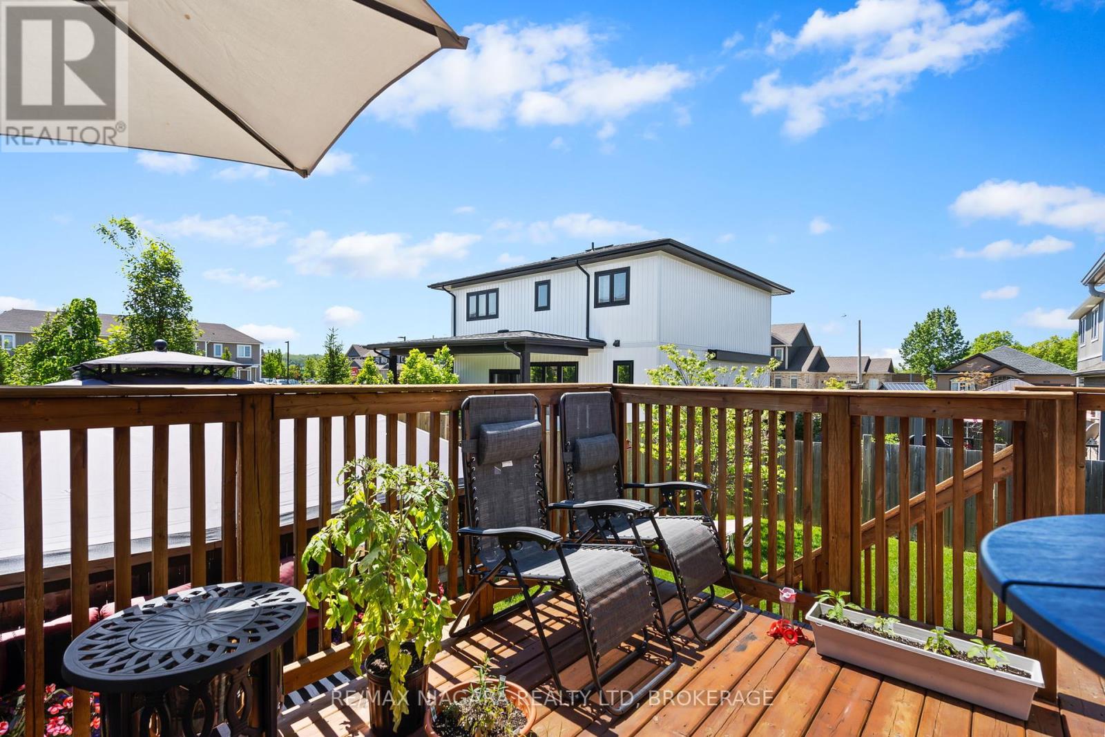 10 Corbin Street, St. Catharines, Ontario  L2P 0C3 - Photo 36 - X12195286