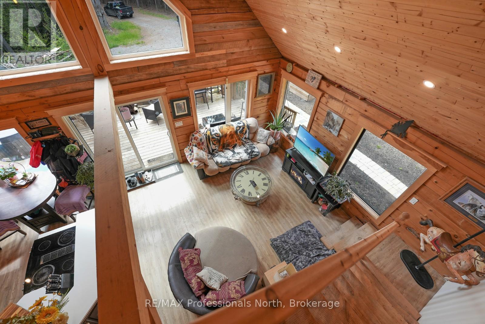 1392 Carroll Road, Dysart Et Al, Ontario  K0M 1S0 - Photo 25 - X12195067