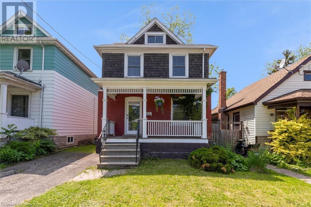 251 1/2 Lake Street, St. Catharines, Ontario  L2R 5Z5 - Photo 1 - 40735192