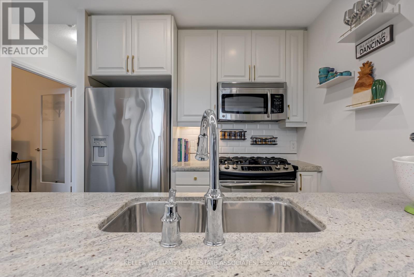 Lph09 - 1055 Southdown Road, Mississauga, Ontario  L5J 0A3 - Photo 11 - W12195165
