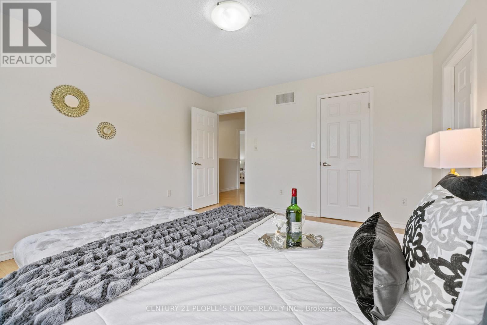 2490 Valleyridge Drive, Oakville (Bc Bronte Creek), Ontario  L6M 5H1 - Photo 32 - W12195177