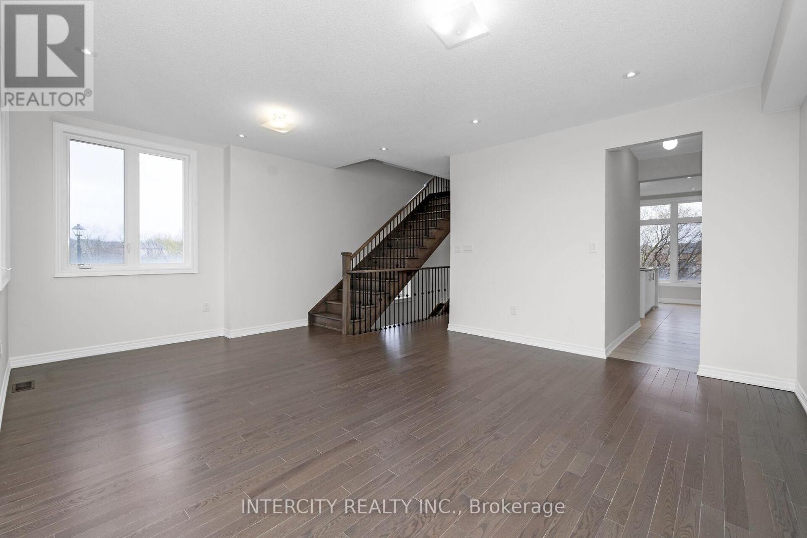 23 - 42 Queenpost Drive, Brampton (Credit Valley), Ontario  L6Y 6L2 - Photo 18 - W12195196