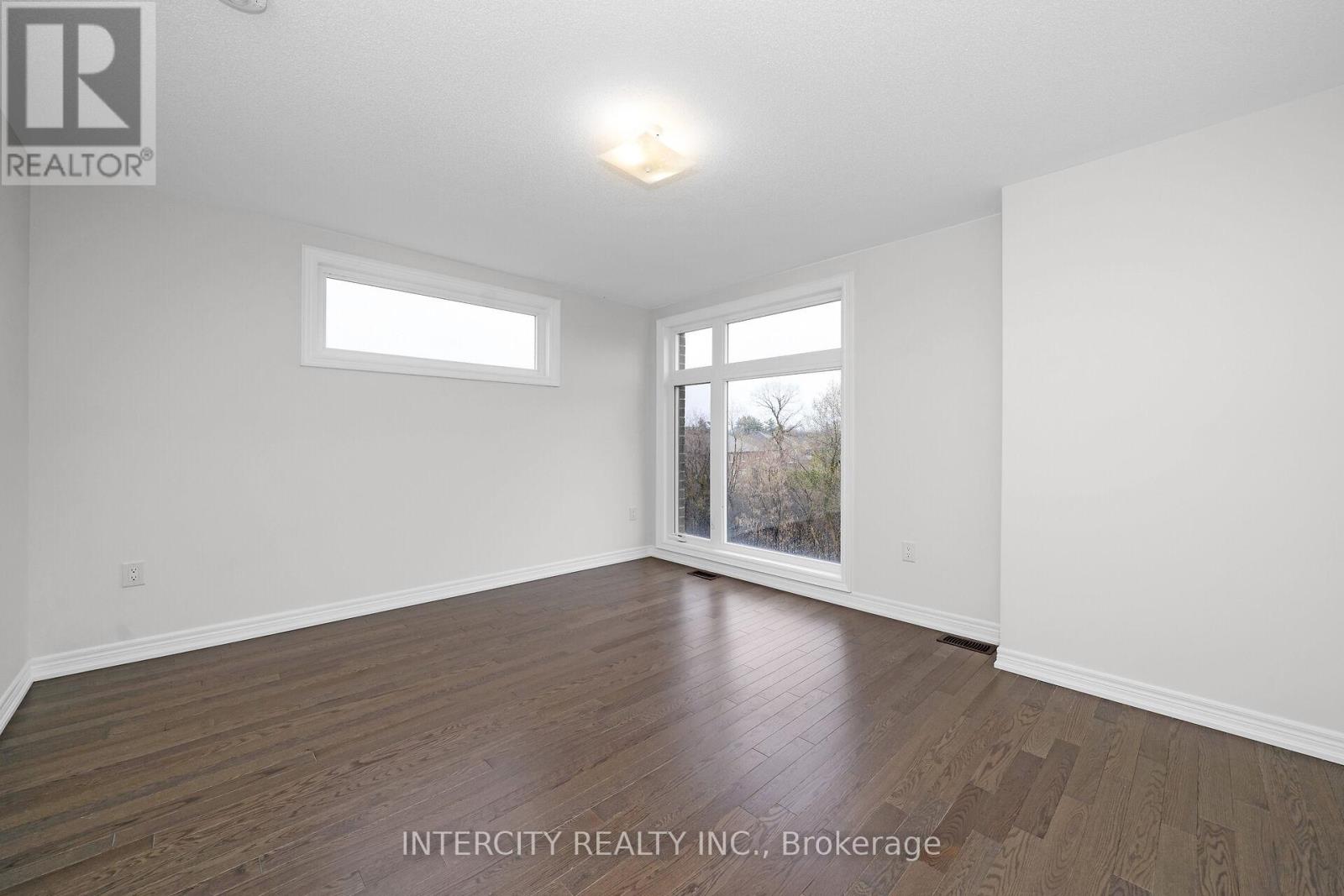 42 Queenpost Drive, Brampton, Ontario  L6Y 6L2 - Photo 22 - W12195196