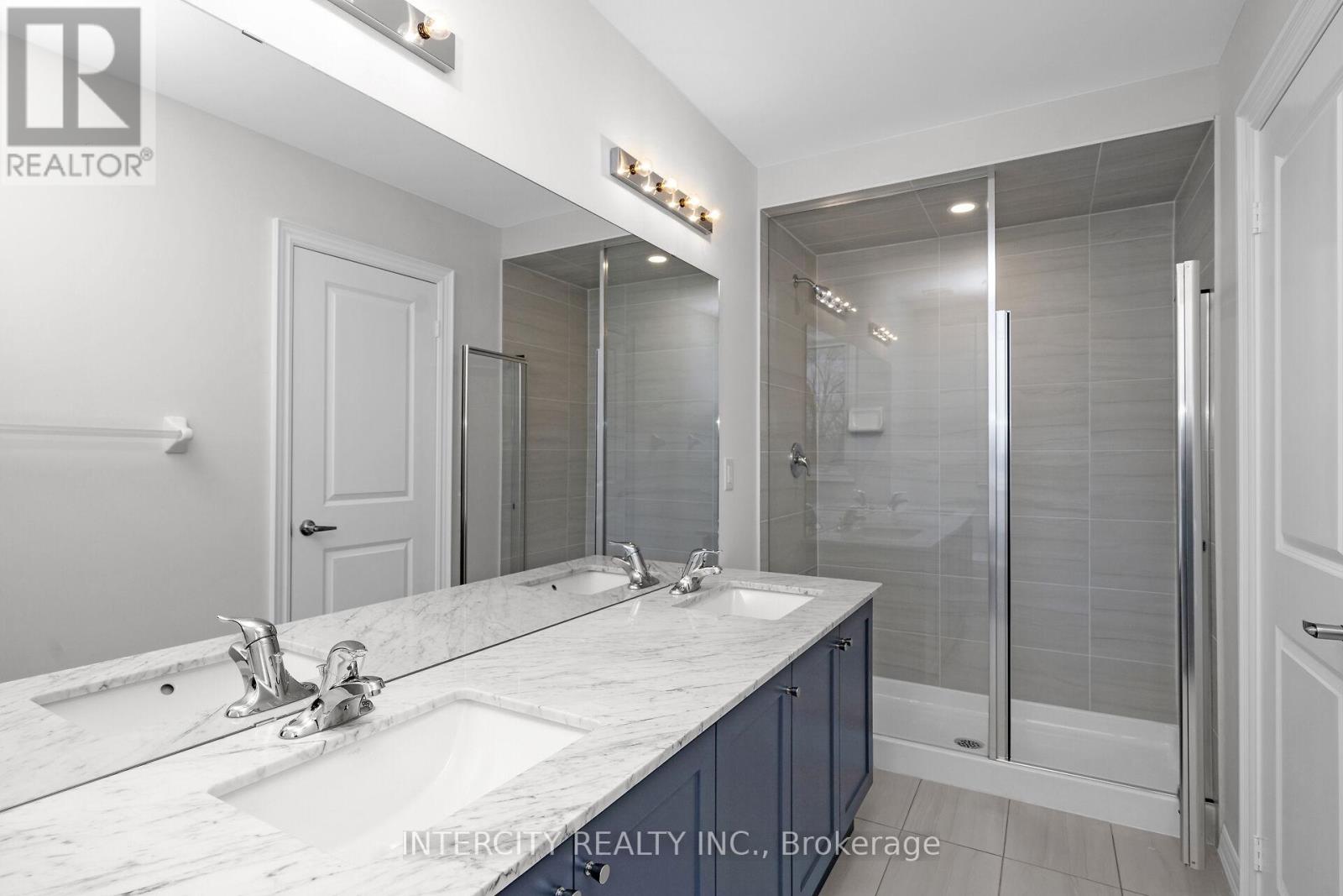 42 Queenpost Drive, Brampton, Ontario  L6Y 6L2 - Photo 24 - W12195196