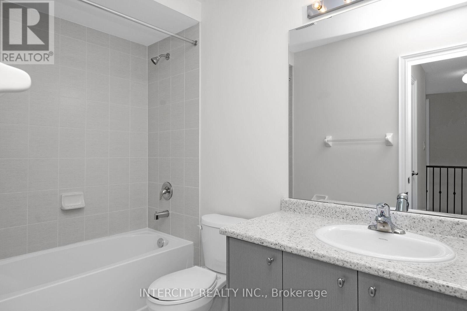 23 - 42 Queenpost Drive, Brampton (Credit Valley), Ontario  L6Y 6L2 - Photo 30 - W12195196
