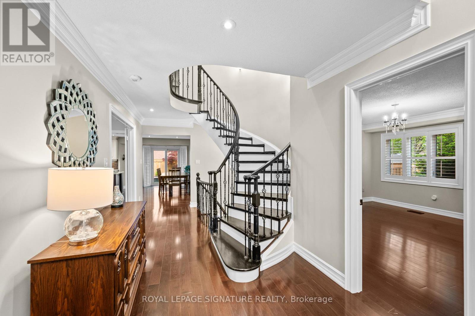 2718 Quails Run, Mississauga, Ontario  L5M 5K3 - Photo 15 - W12195201