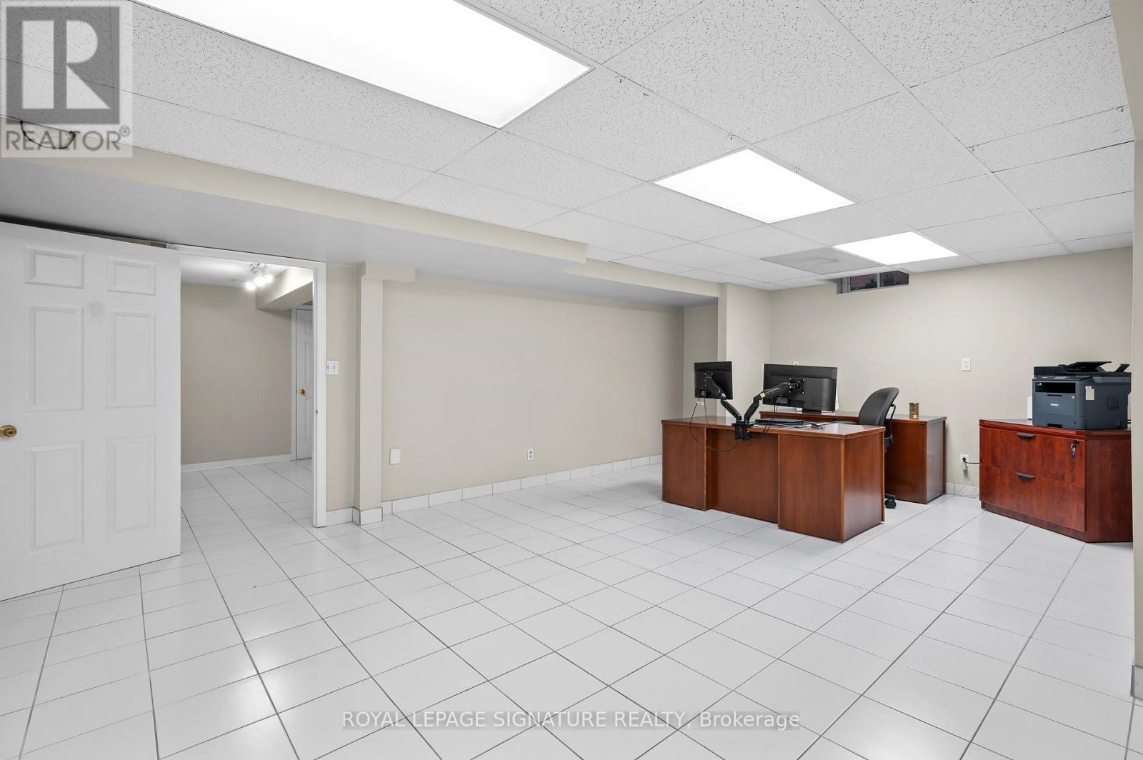 2718 Quails Run, Mississauga, Ontario  L5M 5K3 - Photo 31 - W12195201