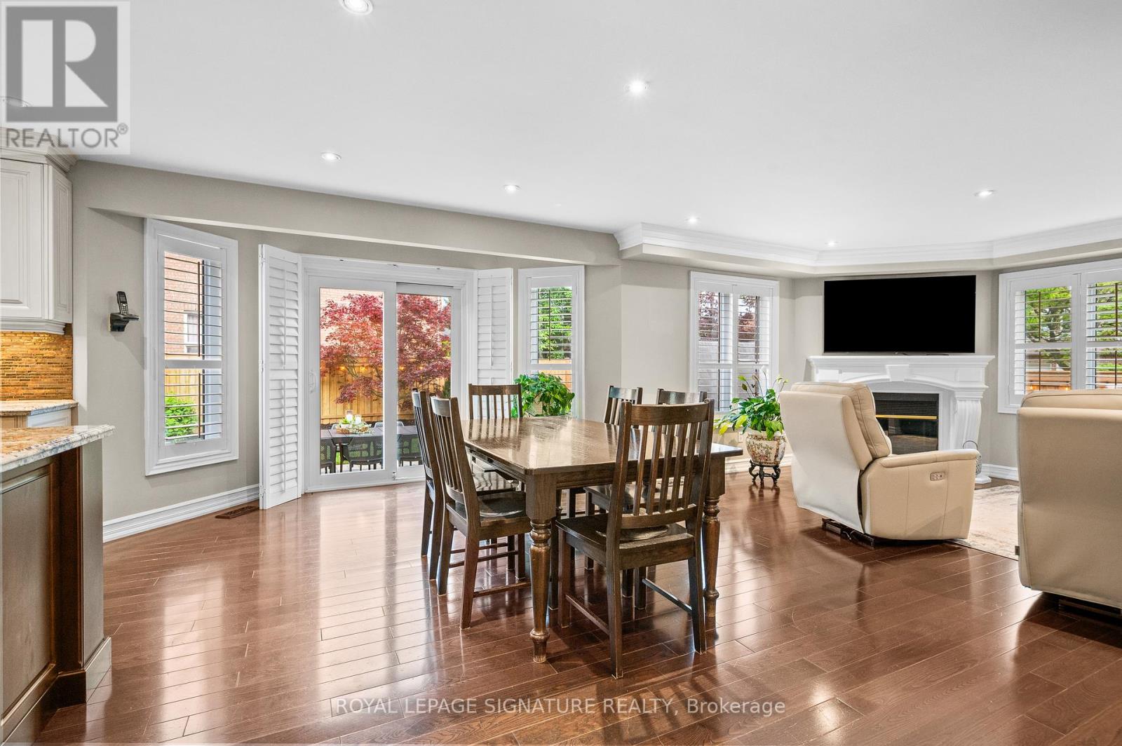 2718 Quails Run, Mississauga, Ontario  L5M 5K3 - Photo 9 - W12195201