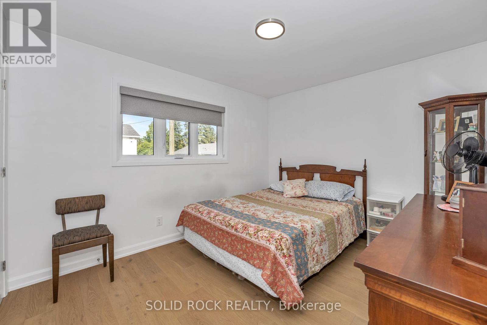 1229 Erindale Drive, Ottawa, Ontario  K2C 2G2 - Photo 14 - X12195340