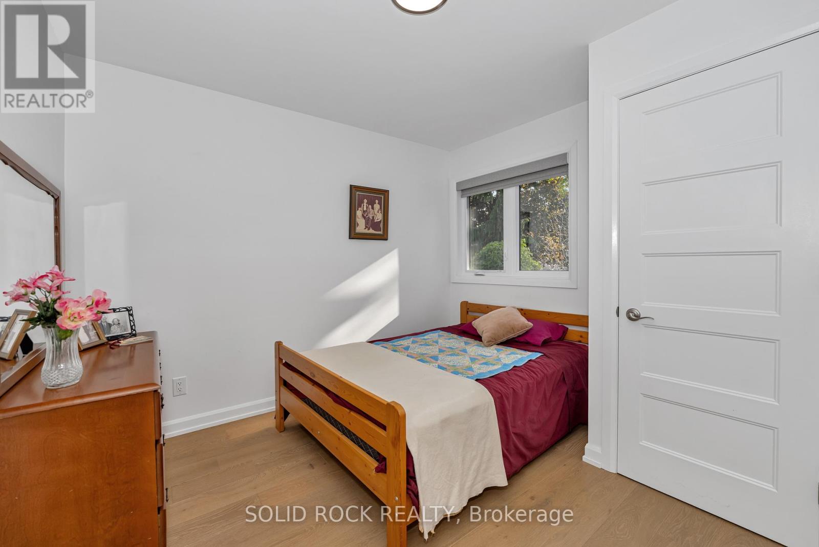 1229 Erindale Drive, Ottawa, Ontario  K2C 2G2 - Photo 15 - X12195340