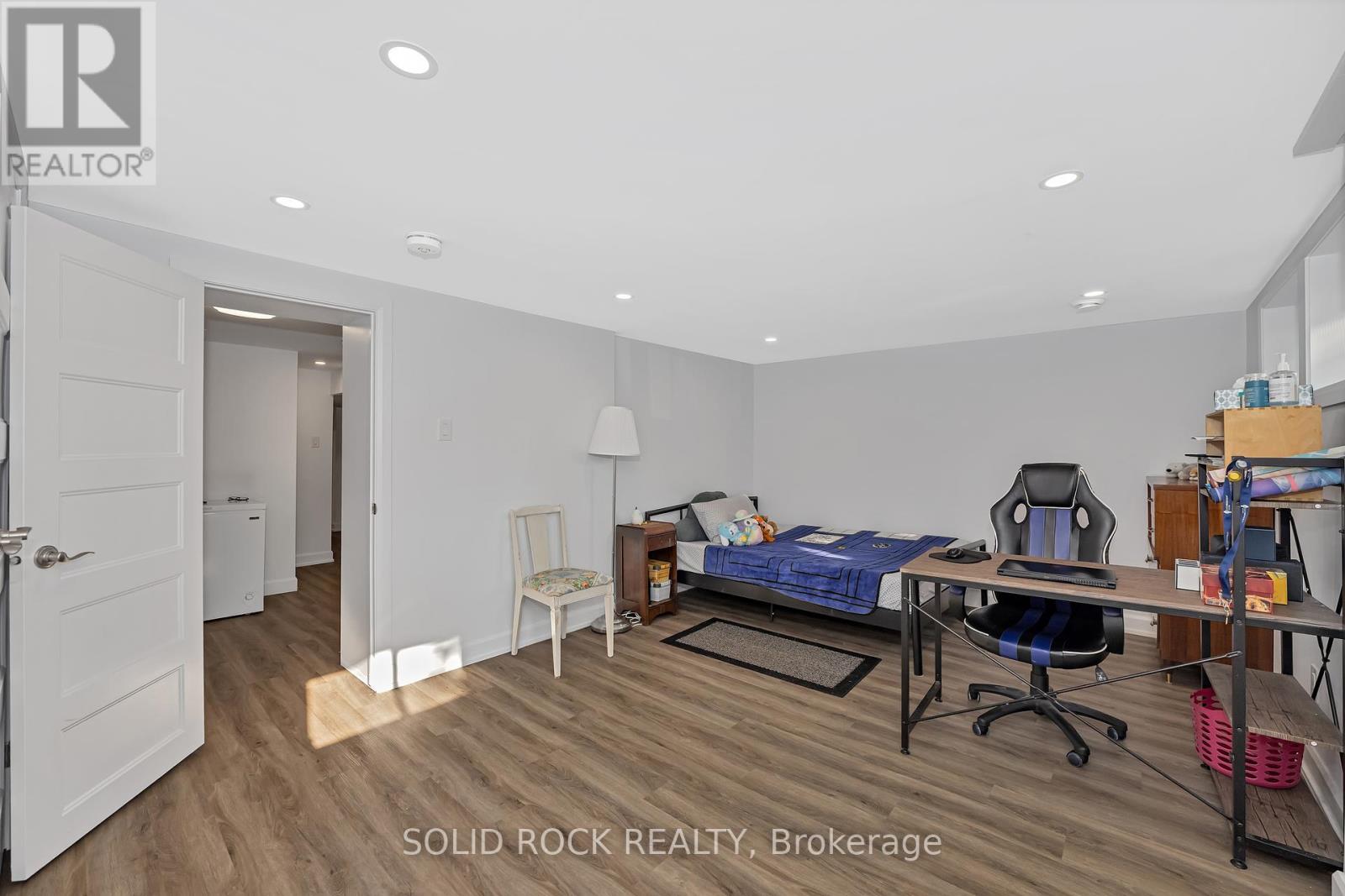 1229 Erindale Drive, Ottawa, Ontario  K2C 2G2 - Photo 33 - X12195340