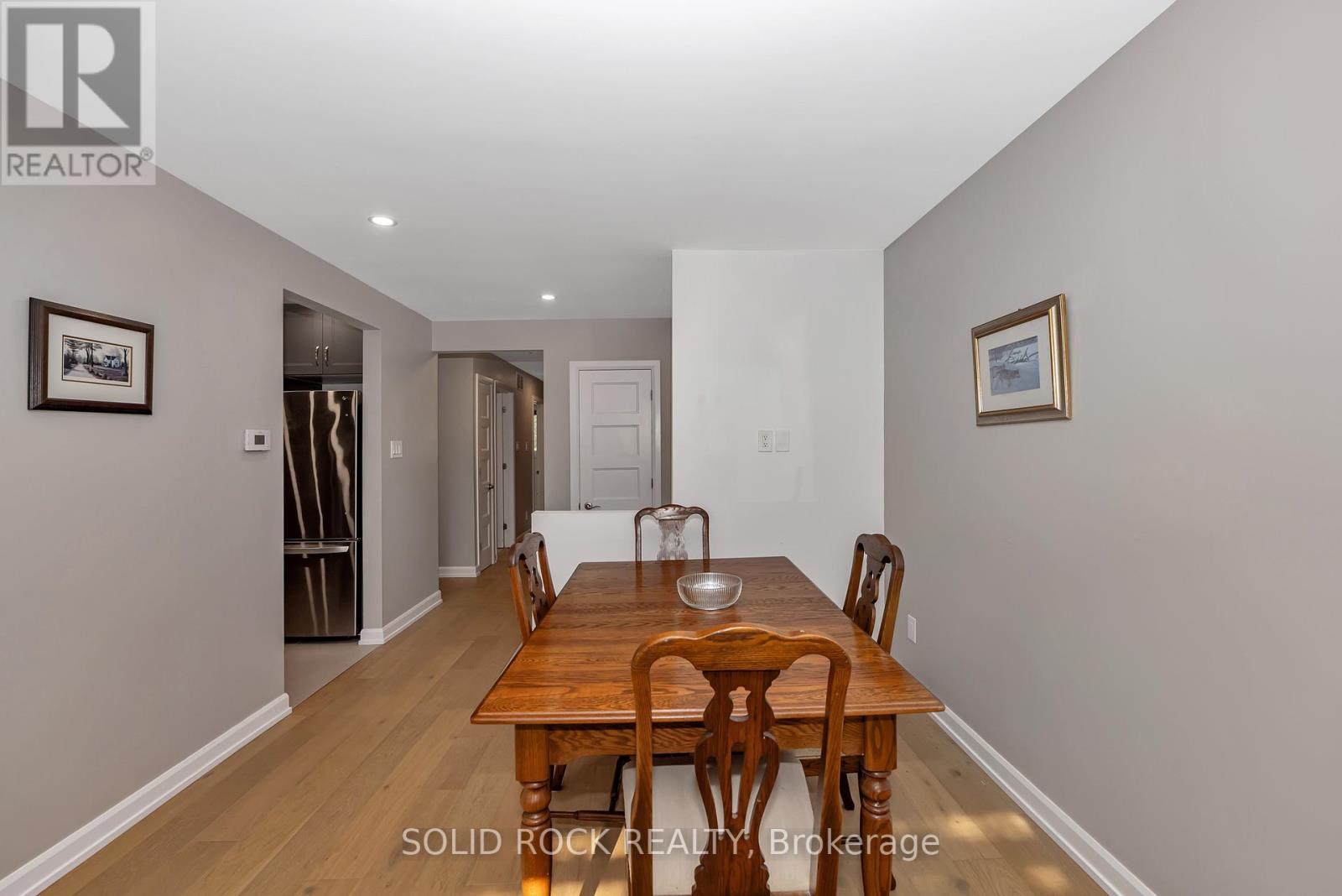 1229 Erindale Drive, Ottawa, Ontario  K2C 2G2 - Photo 7 - X12195340