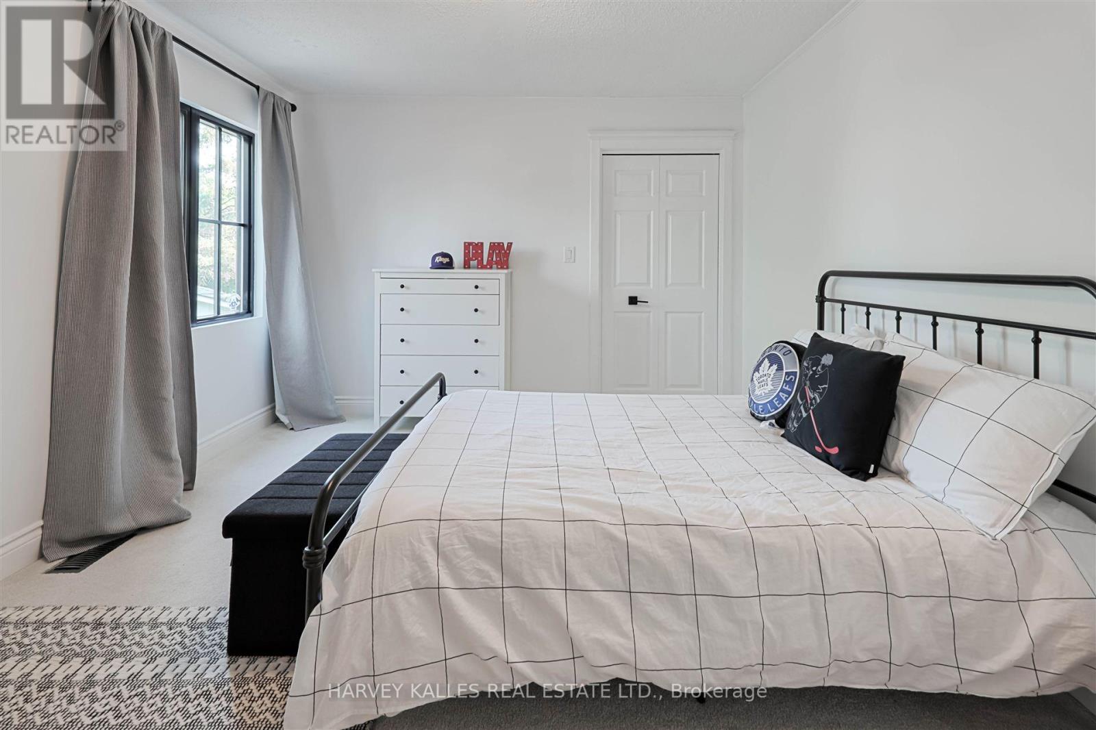 63 Inwood Crescent, Kitchener, Ontario  N2M 2L9 - Photo 23 - X12195172