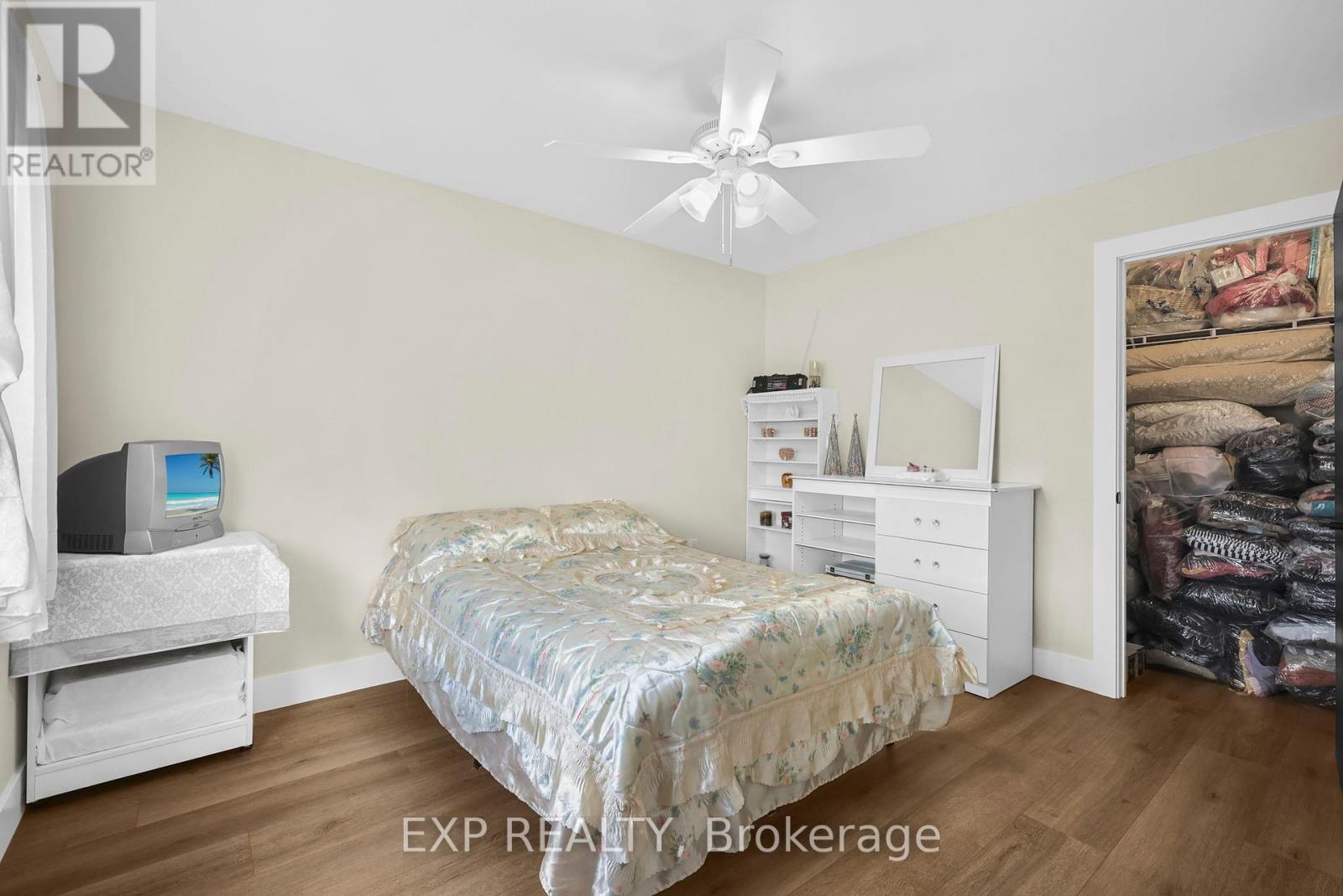 117 Churchill Park Road, Chatham-Kent (Chatham), Ontario  N7M 0V1 - Photo 21 - X12195180