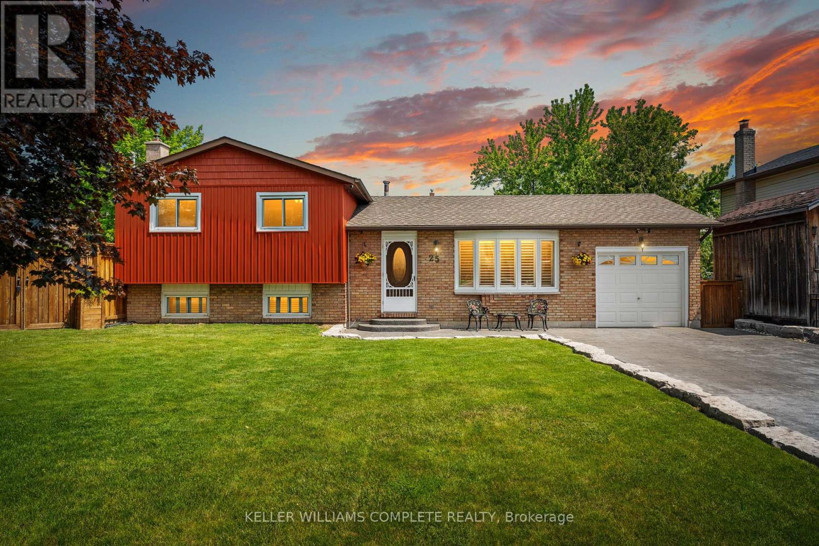 25 Burke Drive, Haldimand, Ontario  N3W 1C3 - Photo 1 - X12195202