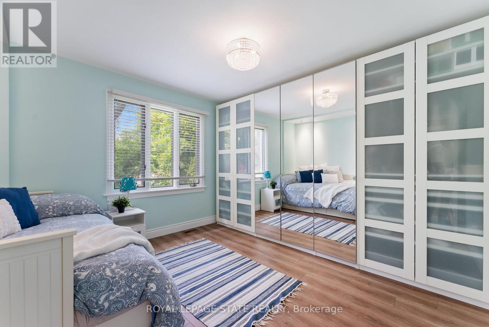 82 Gilbert Avenue, Hamilton, Ontario  L9G 1R4 - Photo 15 - X12195218
