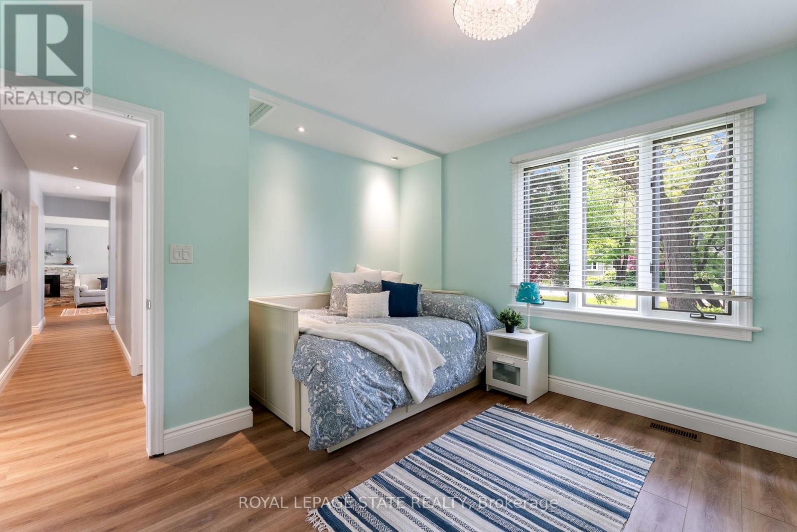 82 Gilbert Avenue, Hamilton, Ontario  L9G 1R4 - Photo 21 - X12195218