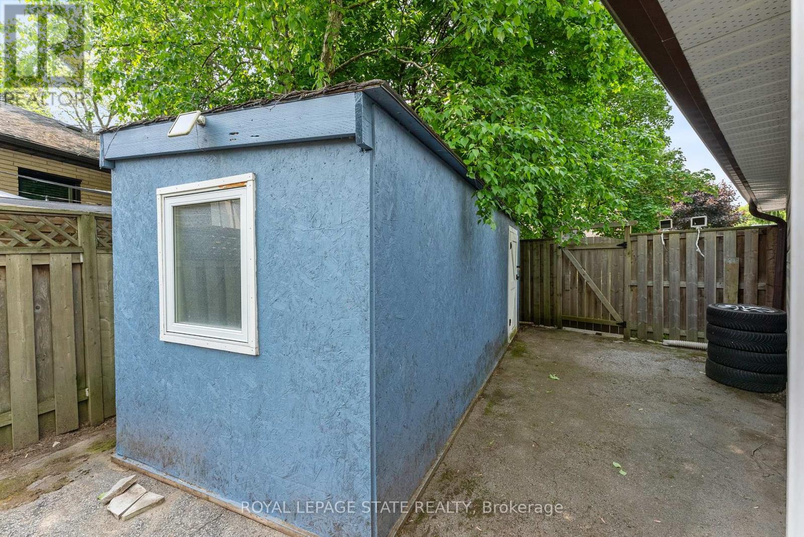 82 Gilbert Avenue, Hamilton, Ontario  L9G 1R4 - Photo 34 - X12195218