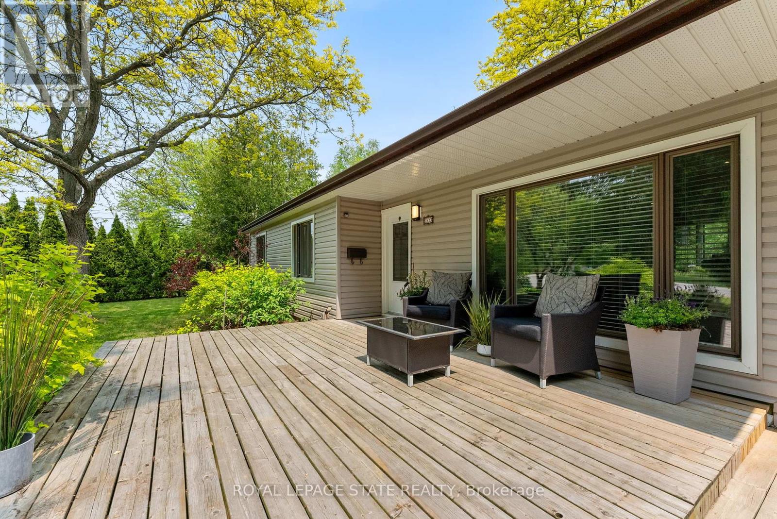 82 Gilbert Avenue, Hamilton (Ancaster), Ontario  L9G 1R4 - Photo 37 - X12195218