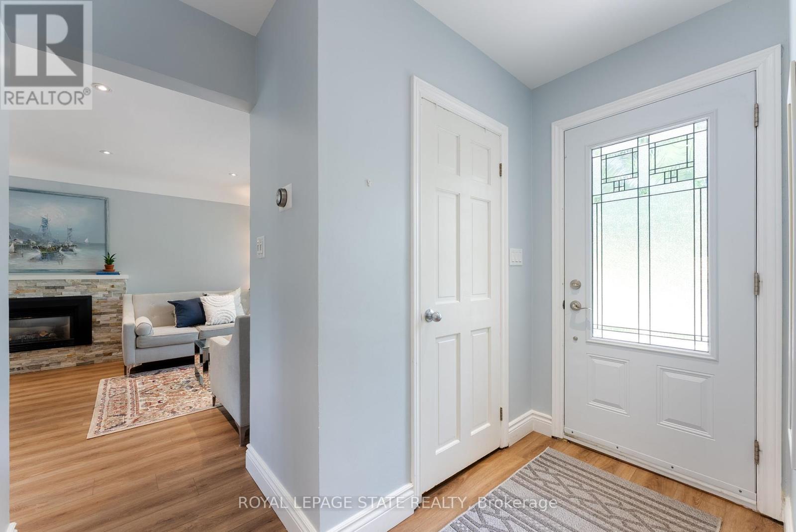 82 Gilbert Avenue, Hamilton, Ontario  L9G 1R4 - Photo 4 - X12195218