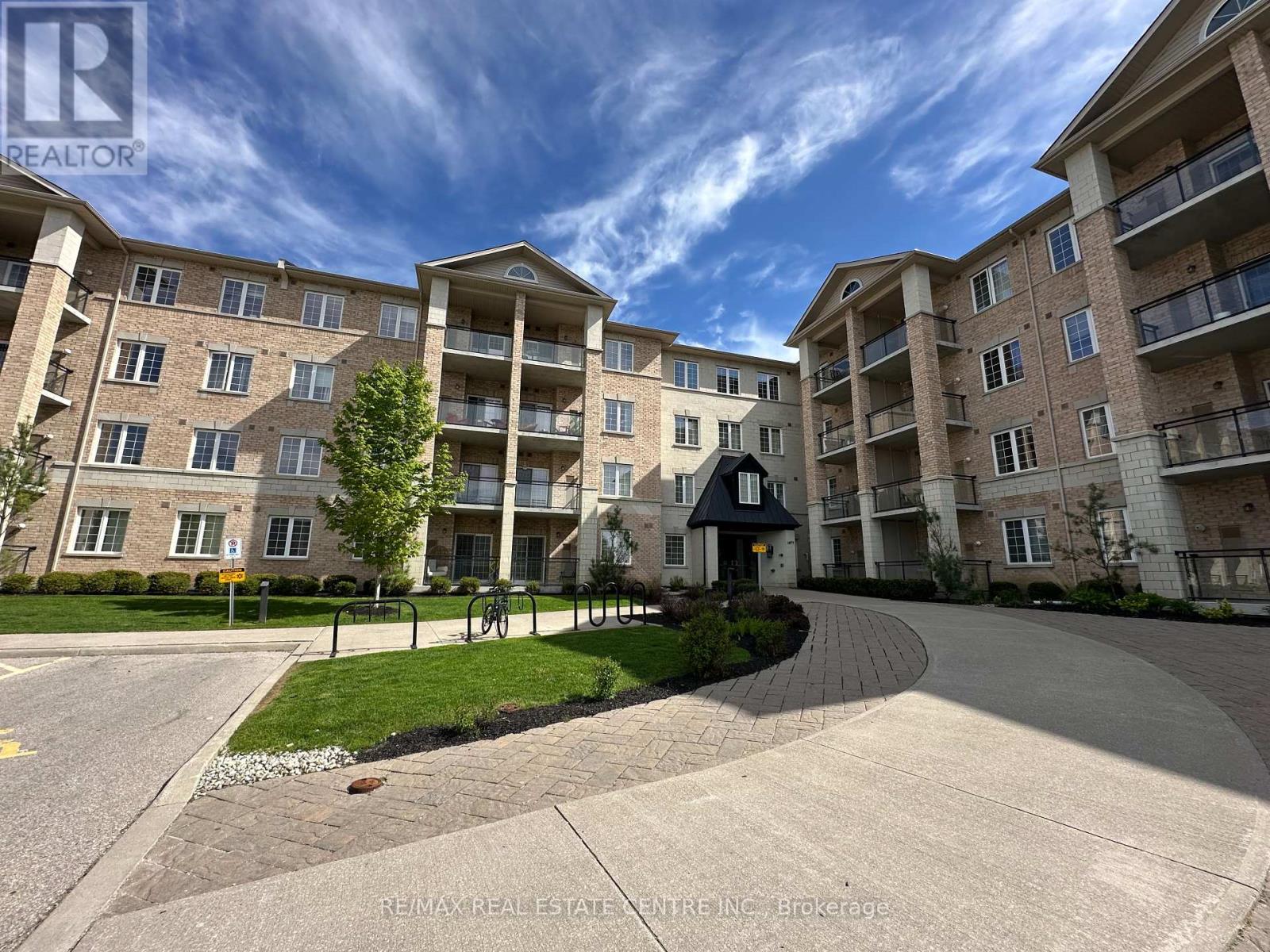 Property at 118 - 1077 GORDON STREET image 1