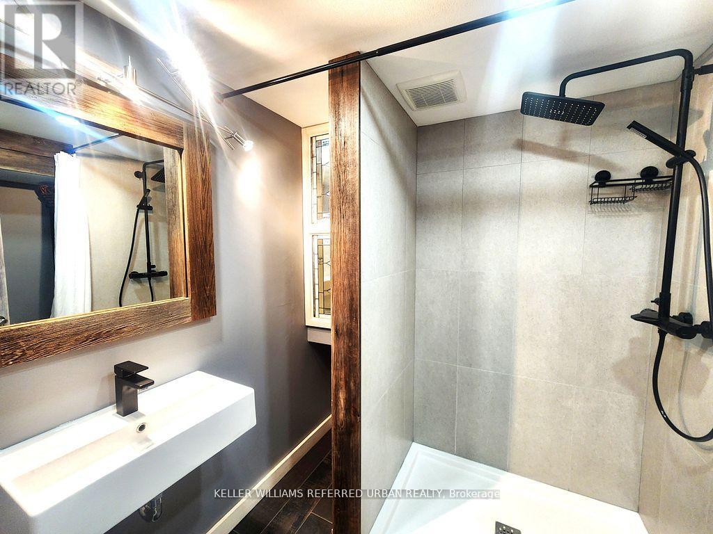 29 Marowyne Drive, Toronto, Ontario  M2J 2A2 - Photo 19 - C12026355