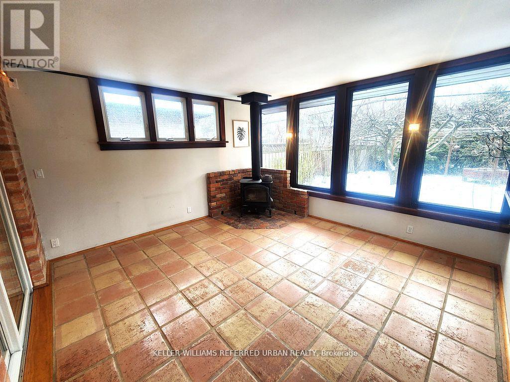 29 Marowyne Drive, Toronto, Ontario  M2J 2A2 - Photo 7 - C12026355