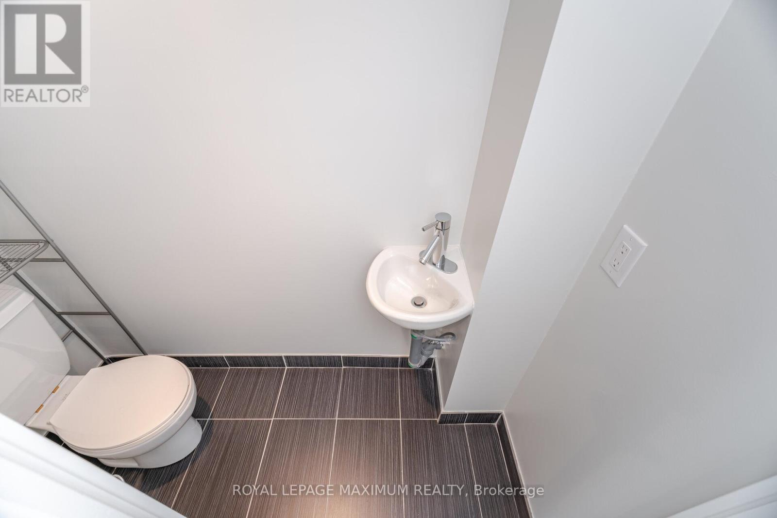 1908w - 36 Lisgar Street, Toronto (Little Portugal), Ontario  M6J 0C7 - Photo 20 - C12171226