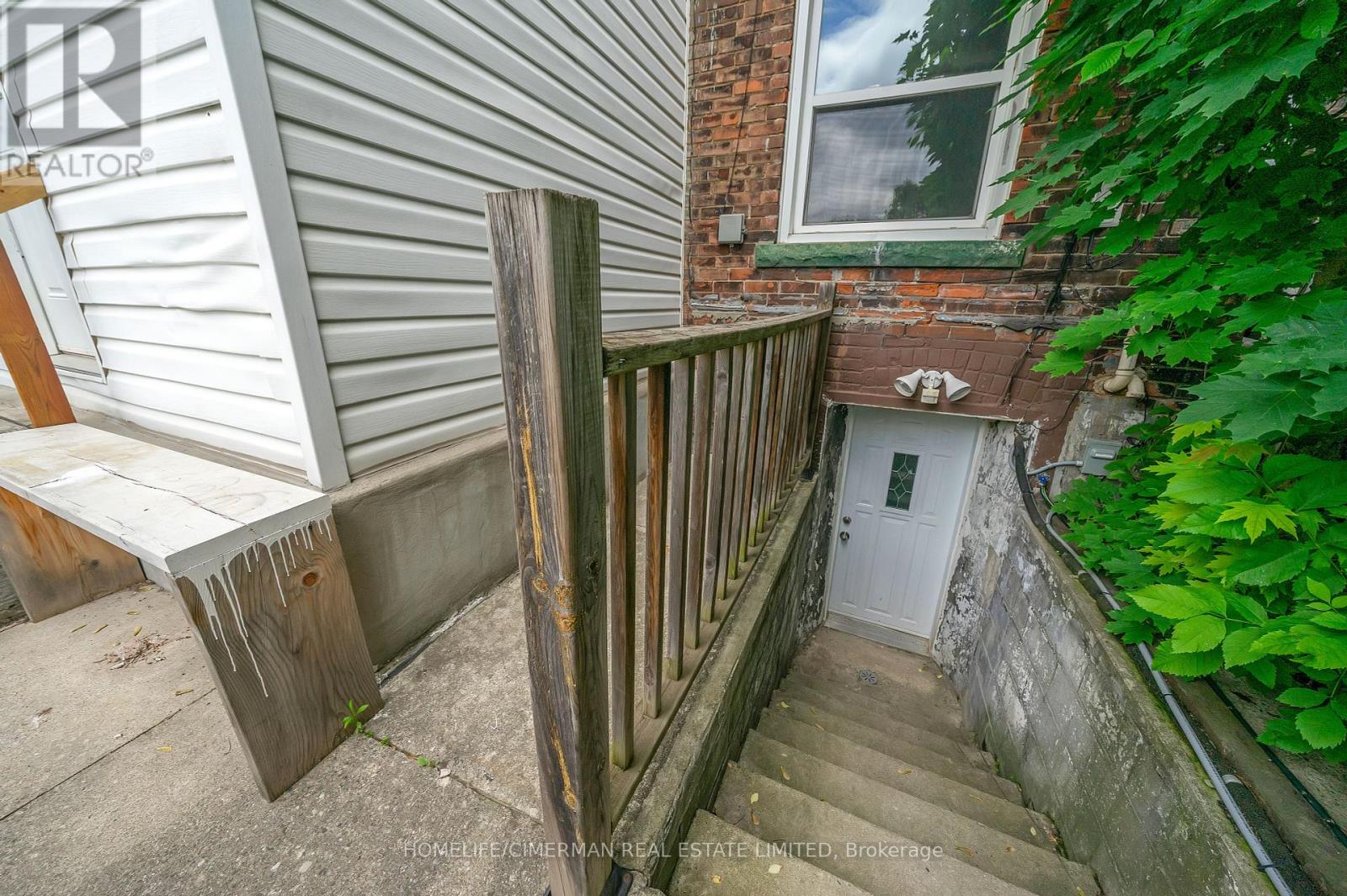 660 Crawford Street, Toronto (Palmerston-Little Italy), Ontario  M6G 3K2 - Photo 29 - C12190505