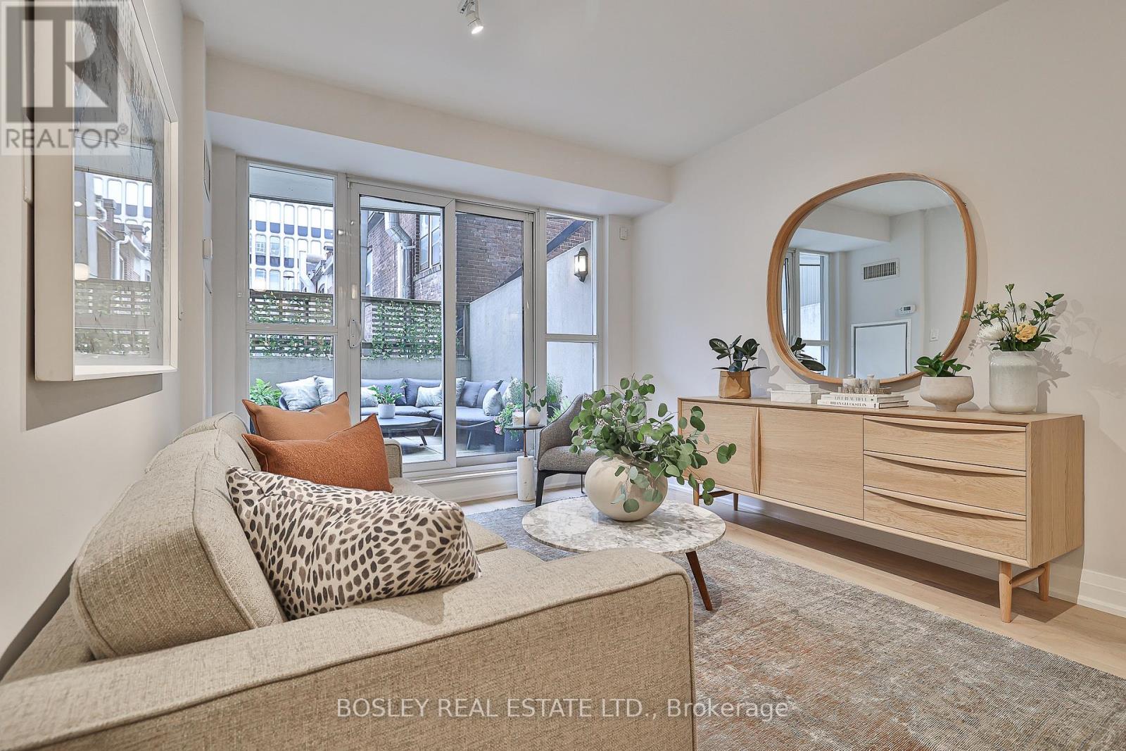 201 - 1430 YONGE STREET, Toronto, Ontario