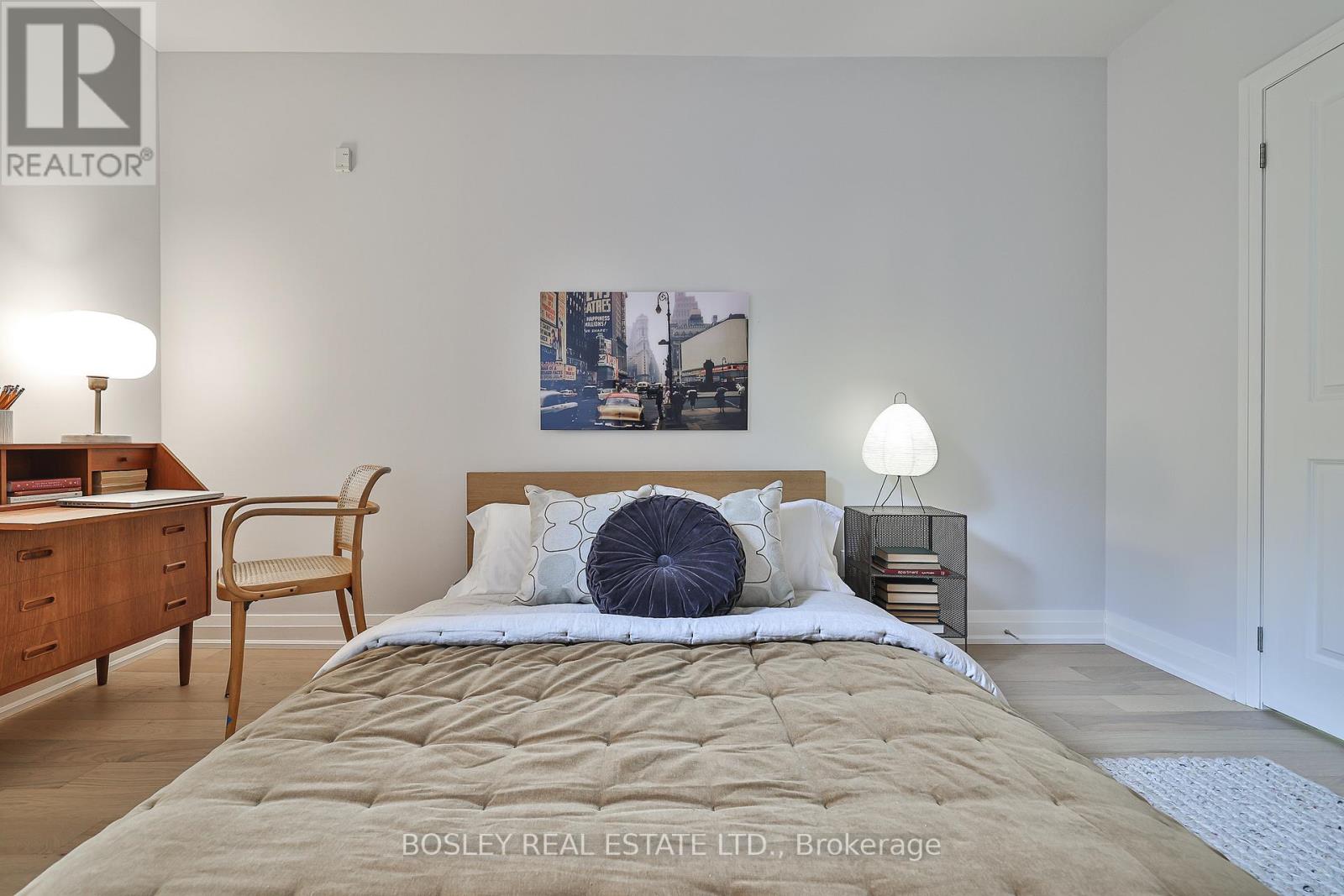201 - 1430 Yonge Street, Toronto, Ontario  M5B 2M6 - Photo 19 - C12194696