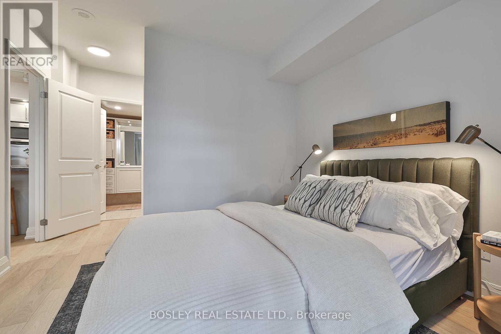 201 - 1430 Yonge Street, Toronto, Ontario  M5B 2M6 - Photo 15 - C12194696