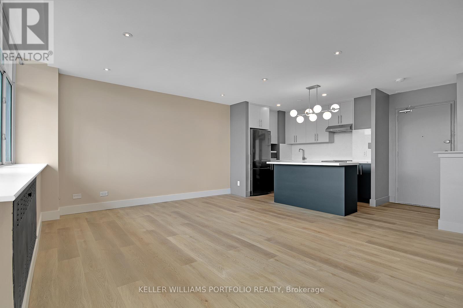206 - 580 Christie Street, Toronto, Ontario  M6G 3E3 - Photo 10 - C12194742