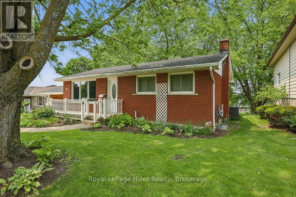 26 ARENA DRIVE, Perth East, Ontario