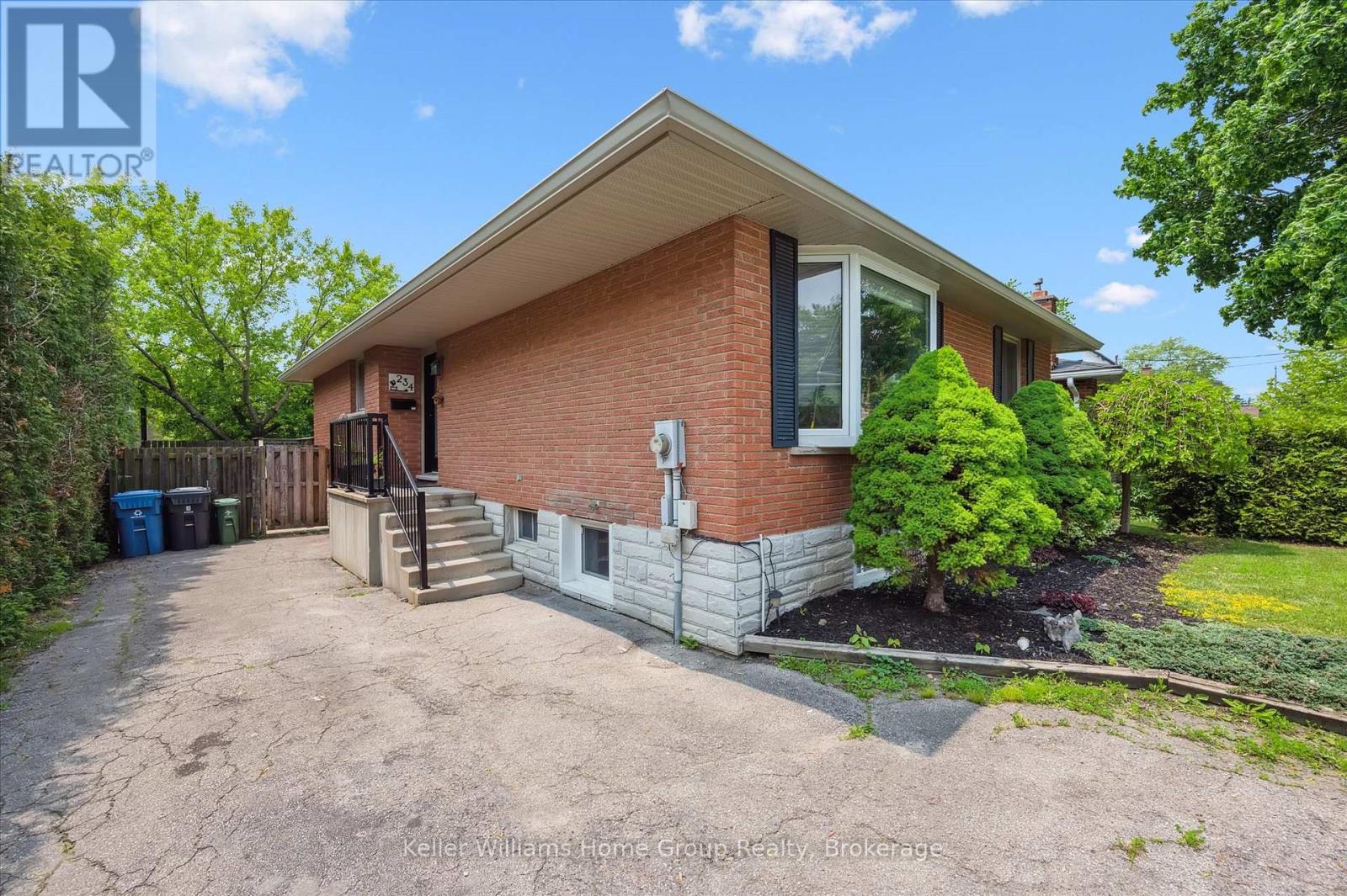 Property at 234 DELHI STREET image 3