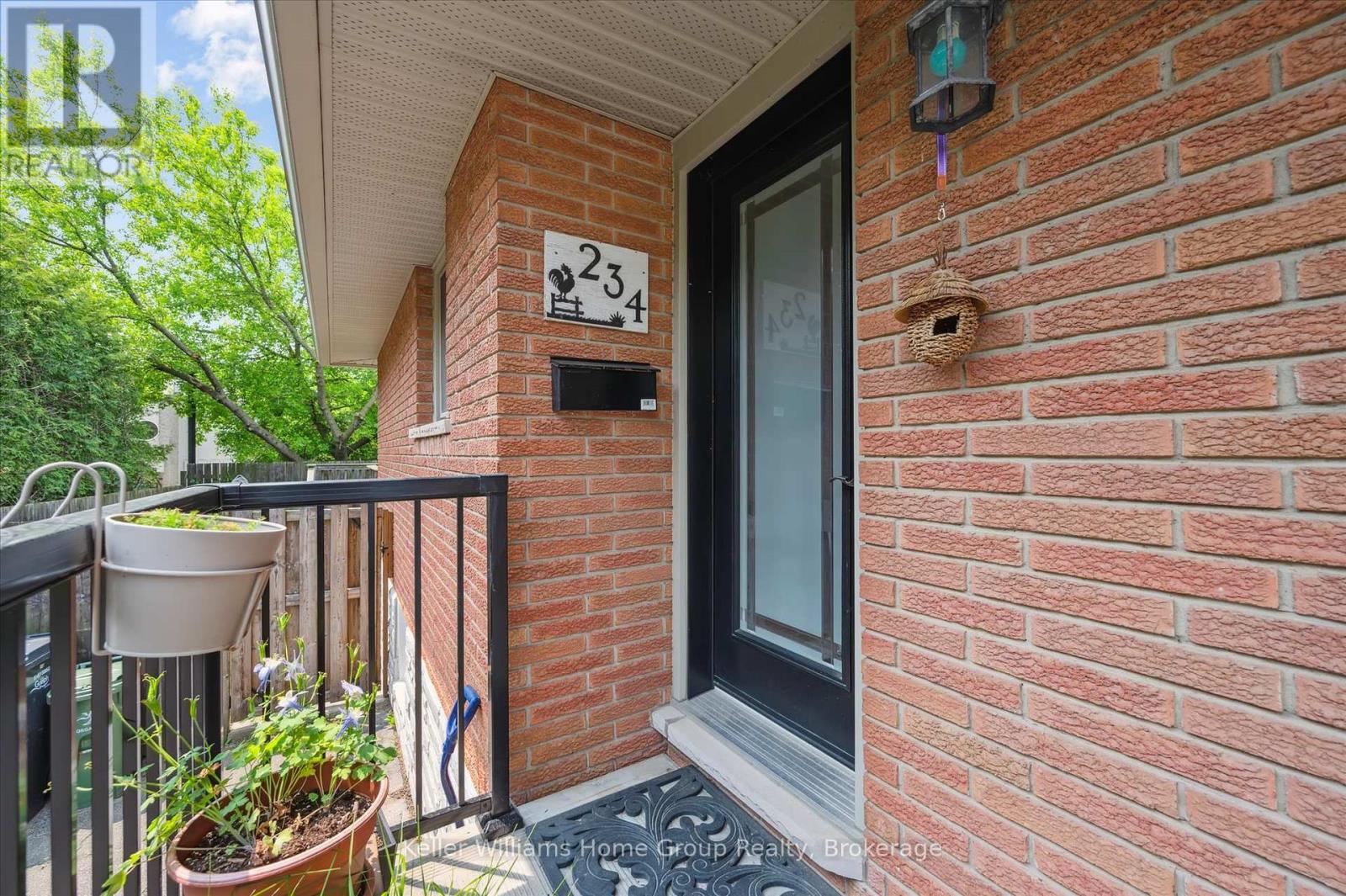 Property at 234 DELHI STREET image 4