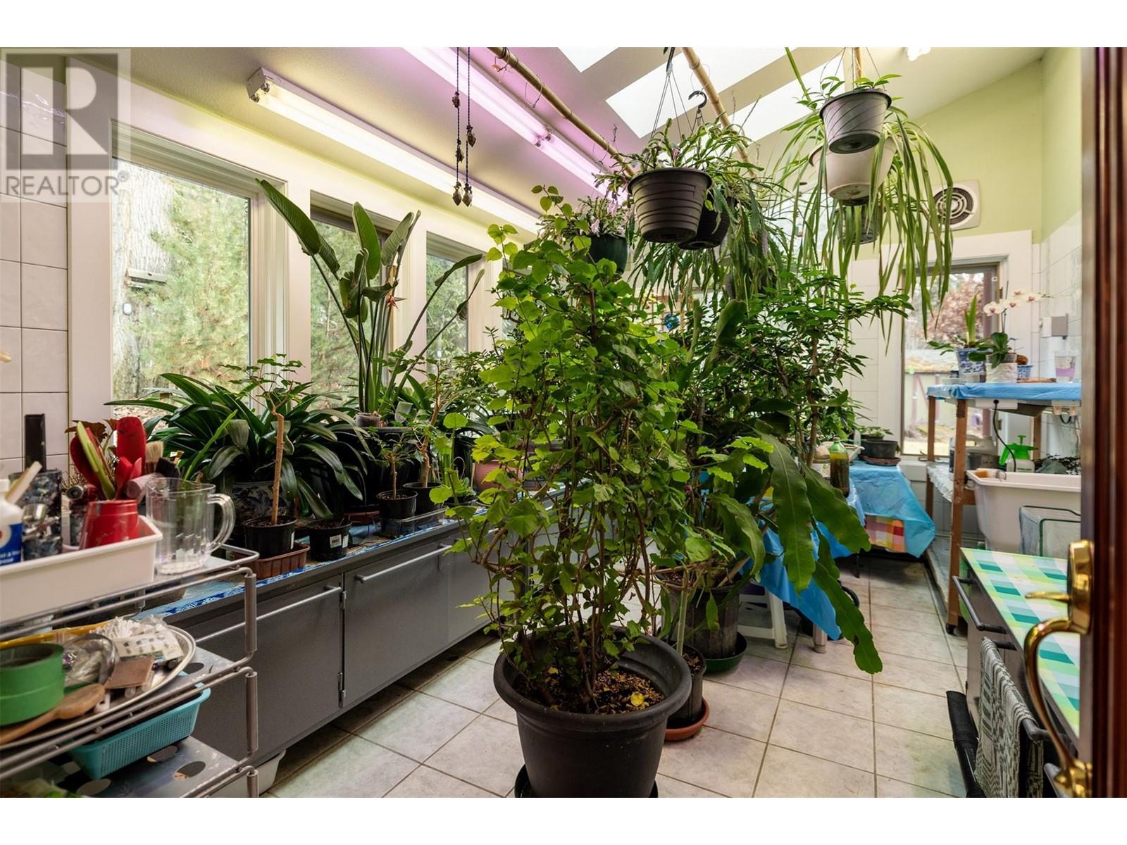 8809 Okanagan Landing Road, Vernon, British Columbia  V1H 1J9 - Photo 21 - 10337921