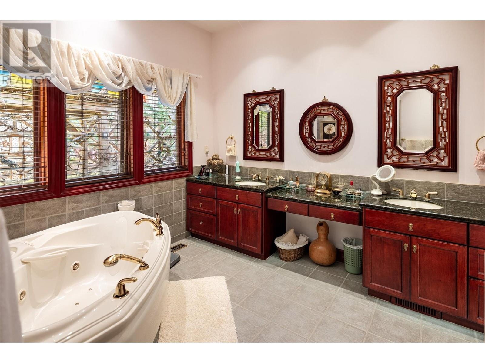 8809 Okanagan Landing Road, Vernon, British Columbia  V1H 1J9 - Photo 35 - 10337921